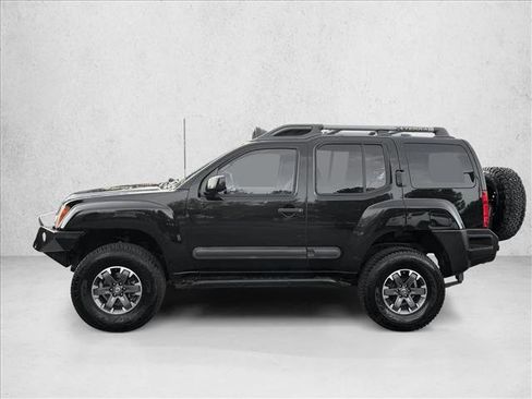 Used 2015 Nissan Xterra PRO-4X w/ Pro-4x Leather Package image 4