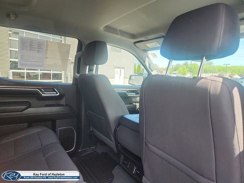Used 2022 Chevrolet Silverado 1500 LT w/ Z71 Off-Road Package AWD/4WD image 29