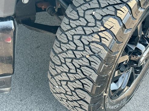 Used 2025 Chevrolet Silverado 2500 LT w/ Trail Boss Package AWD/4WD image 25