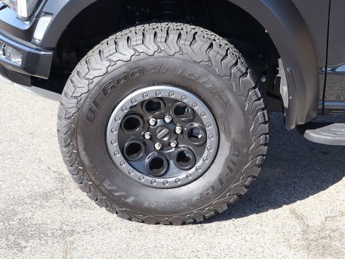 Used 2025 Ford F150 Raptor AWD/4WD image 14
