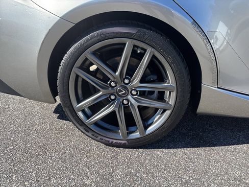 Used 2017 Lexus IS 200t image 11