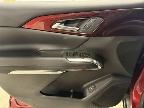 New 2026 Chevrolet Traverse Z71 w/ LPO, Floor Liner Package image 7