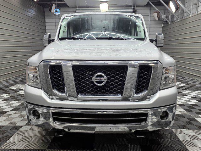 Used 2017 Nissan NV 3500 SL RWD image 4