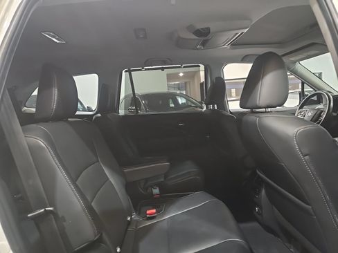 Used 2019 Honda Pilot Touring image 20