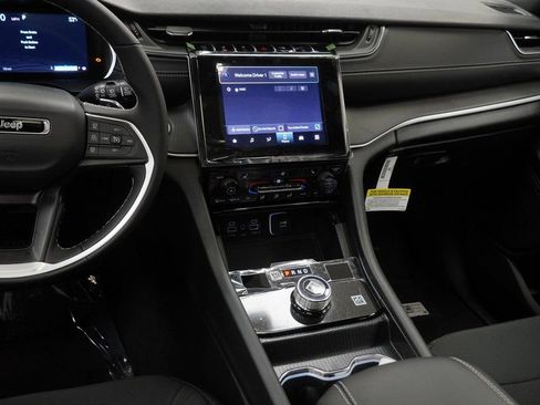 New 2026 Jeep Grand Cherokee Laredo X AWD/4WD image 20
