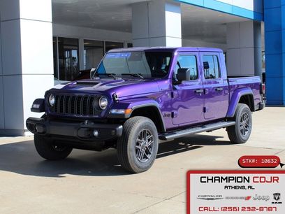 New 2026 Jeep Gladiator Sport