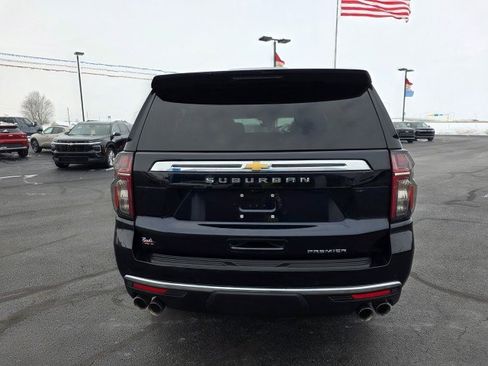 Used 2024 Chevrolet Suburban Premier w/ Premium Package image 19