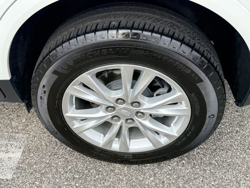 Used 2022 Cadillac XT5 Luxury image 9