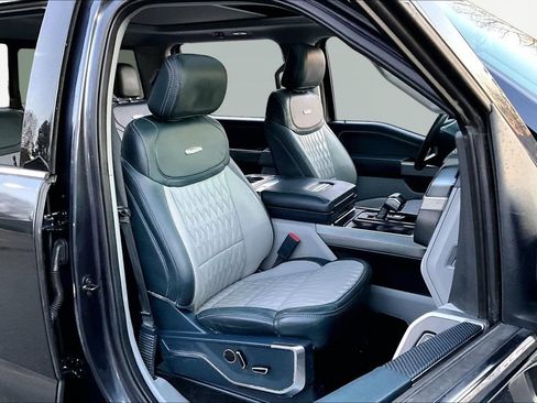 Used 2022 Ford F150 Limited image 20