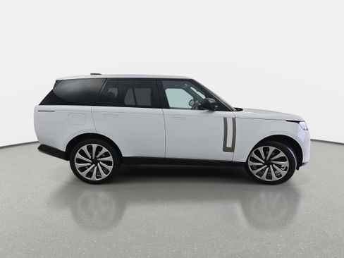 New 2026 Land Rover Range Rover SE image 4