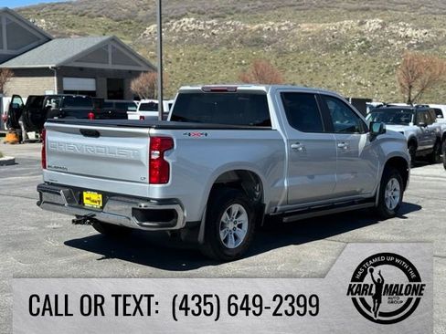 Used 2022 Chevrolet Silverado 1500 LT AWD/4WD image 6