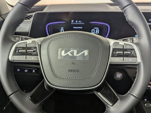 New 2025 Kia Telluride S image 17