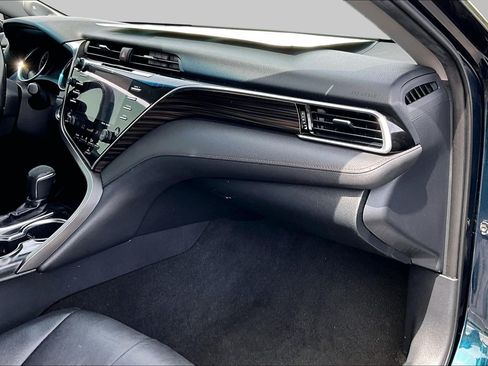 Used 2018 Toyota Camry XLE w/ Audio Package FWD image 15