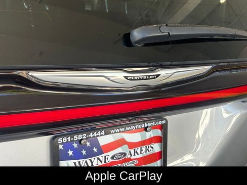 Used 2024 Chrysler Pacifica Touring-L image 20