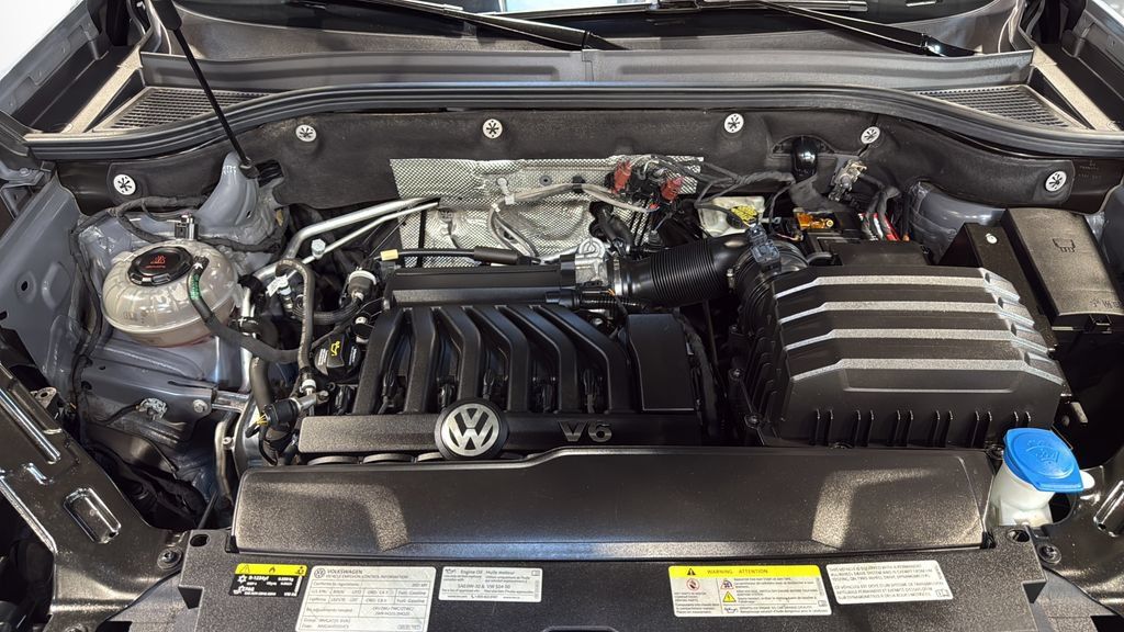 Used 2021 Volkswagen Atlas Cross Sport SEL Premium R-Line AWD/4WD image 38