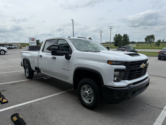 Used 2024 Chevrolet Silverado 2500 W/T w/ WT Convenience Package AWD/4WD image 3