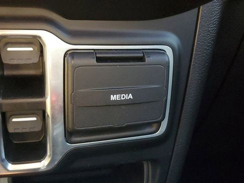 Certified 2022 Jeep Wrangler Unlimited Rubicon 4xe w/ Cold Weather Group image 29