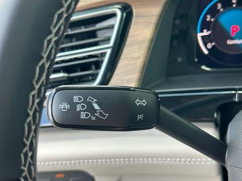 New 2026 Volkswagen Atlas SE FWD image 26