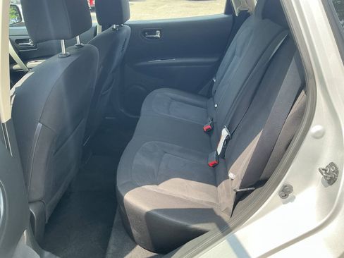 Used 2015 Nissan Rogue S AWD/4WD image 26