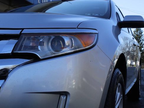 Used 2011 Ford Edge SEL w/ 202A Rapid Spec Order Code image 22