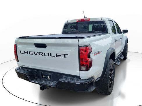 Used 2024 Chevrolet Colorado Trail Boss w/ Advanced Trailering Package AWD/4WD image 9