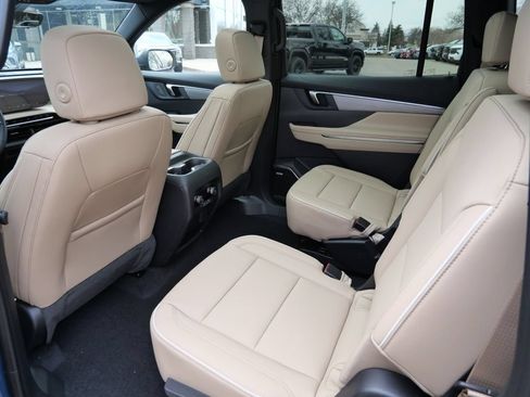 New 2026 Buick Enclave Preferred w/ Power Package AWD/4WD image 40