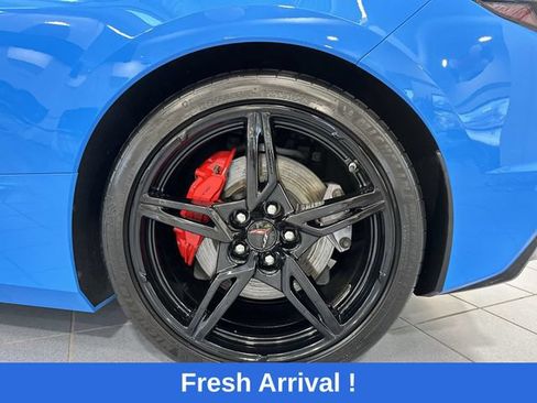 Used 2021 Chevrolet Corvette Stingray Premium Conv w/ Z51 Performance Package RWD image 11