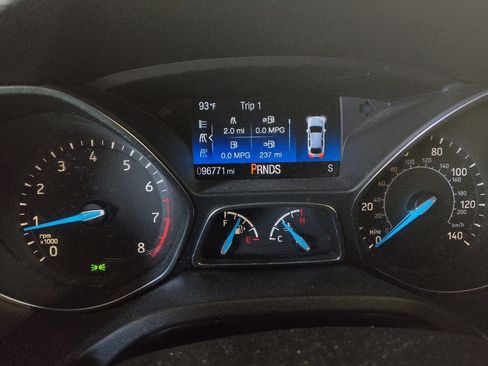 Used 2018 Ford Focus Titanium FWD image 23