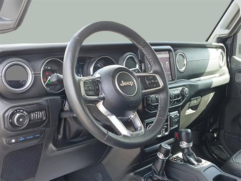 Certified 2022 Jeep Wrangler Unlimited Sahara w/ Cold Weather Group image 12