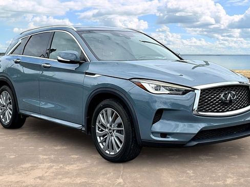Used 2023 INFINITI QX50 Luxe FWD image 3