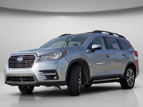 Used 2022 Subaru Ascent Limited w/ Technology Package image 4