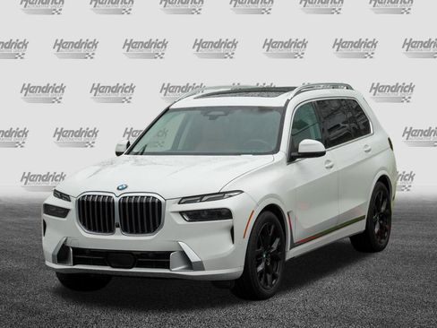 Used 2024 BMW X7 xDrive40i AWD/4WD image 5