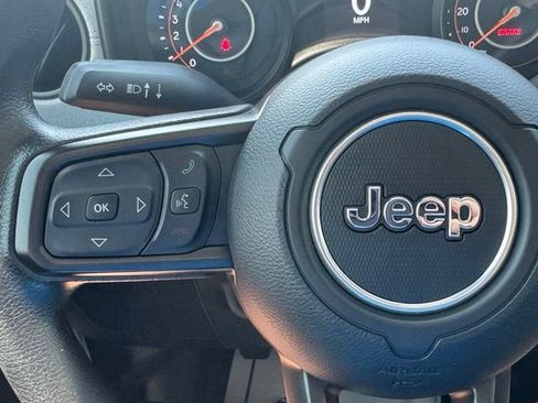 Certified 2025 Jeep Wrangler Sport AWD/4WD image 24