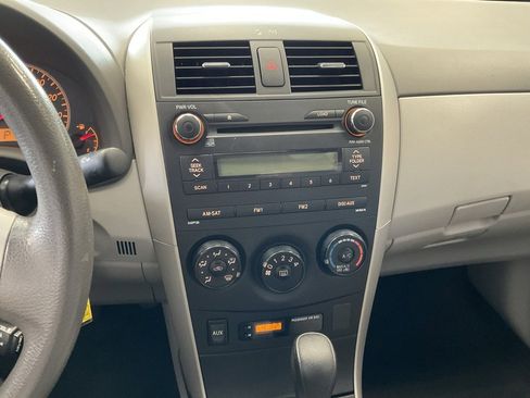 Used 2010 Toyota Corolla LE image 12
