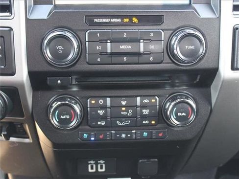 Used 2018 Ford F150 Lariat image 16