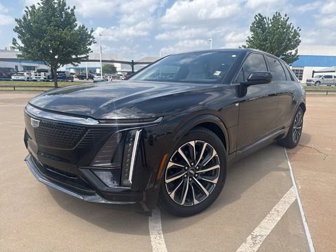 Used 2024 Cadillac Lyriq Sport RWD image 1