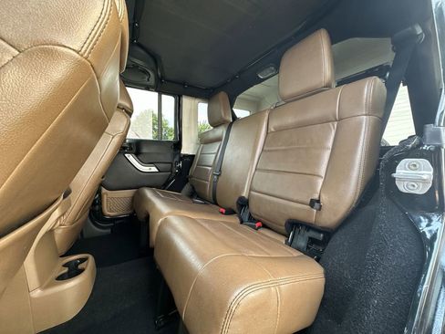 Used 2012 Jeep Wrangler Unlimited Sahara w/ Dual Top Group image 26
