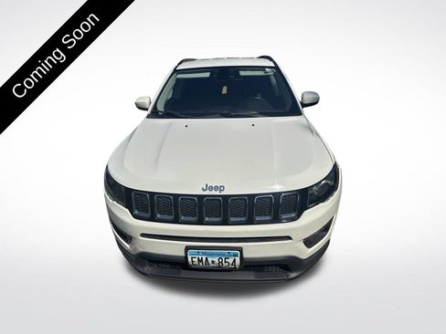 Used 2018 Jeep Compass Latitude w/ Popular Equipment Group AWD/4WD image 2