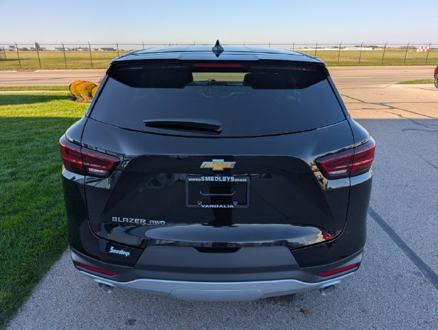Used 2023 Chevrolet Blazer LT w/ Driver Confidence Package AWD/4WD image 8