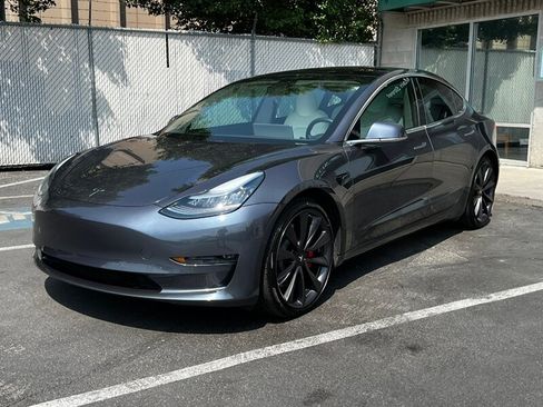Used 2020 Tesla Model 3 Performance AWD/4WD image 3