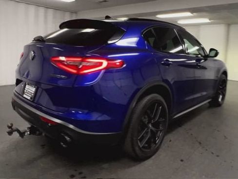 Used 2020 Alfa Romeo Stelvio AWD w/ Nero Edizione image 8