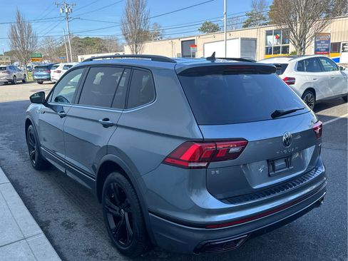 Used 2024 Volkswagen Tiguan SE R-Line AWD/4WD image 6