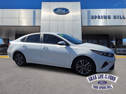 Used 2023 Kia Forte LXS w/ LXS Technology Package image 1