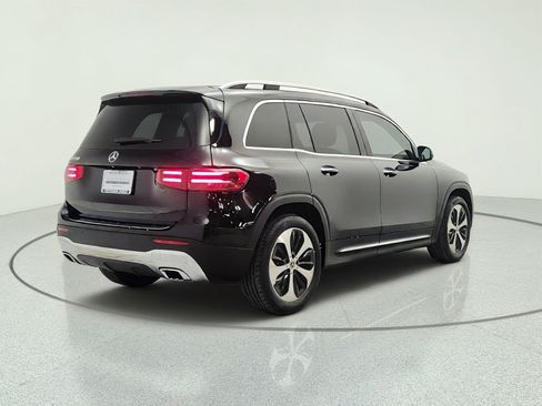 Used 2024 Mercedes-Benz GLB 250 image 5