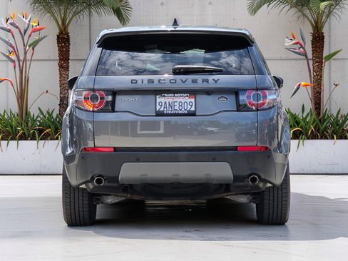 Used 2019 Land Rover Discovery Sport SE AWD/4WD image 5