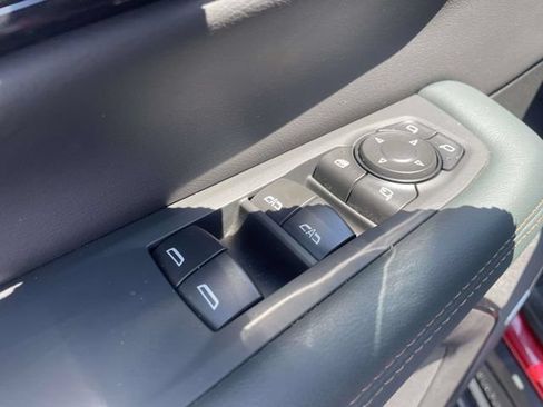 Certified 2026 GMC Yukon AT4 w/ AT4 Premium Package AWD/4WD image 15