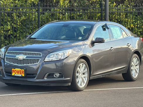 Used 2013 Chevrolet Malibu LTZ image 8