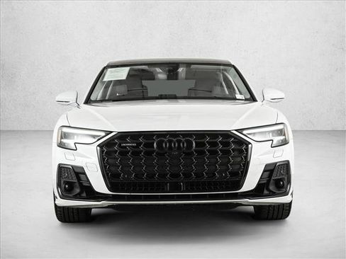 Used 2022 Audi A8 L 3.0T image 2
