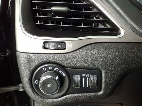 Certified 2020 Jeep Cherokee Latitude Lux w/ Quick Order Package 26H Lux image 26