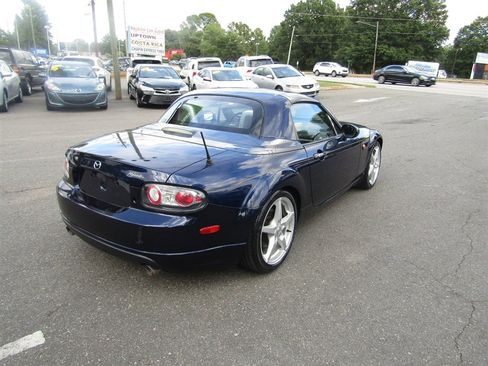 Used 2007 MAZDA MX-5 Miata Touring w/ Interior Trim Pkg image 9